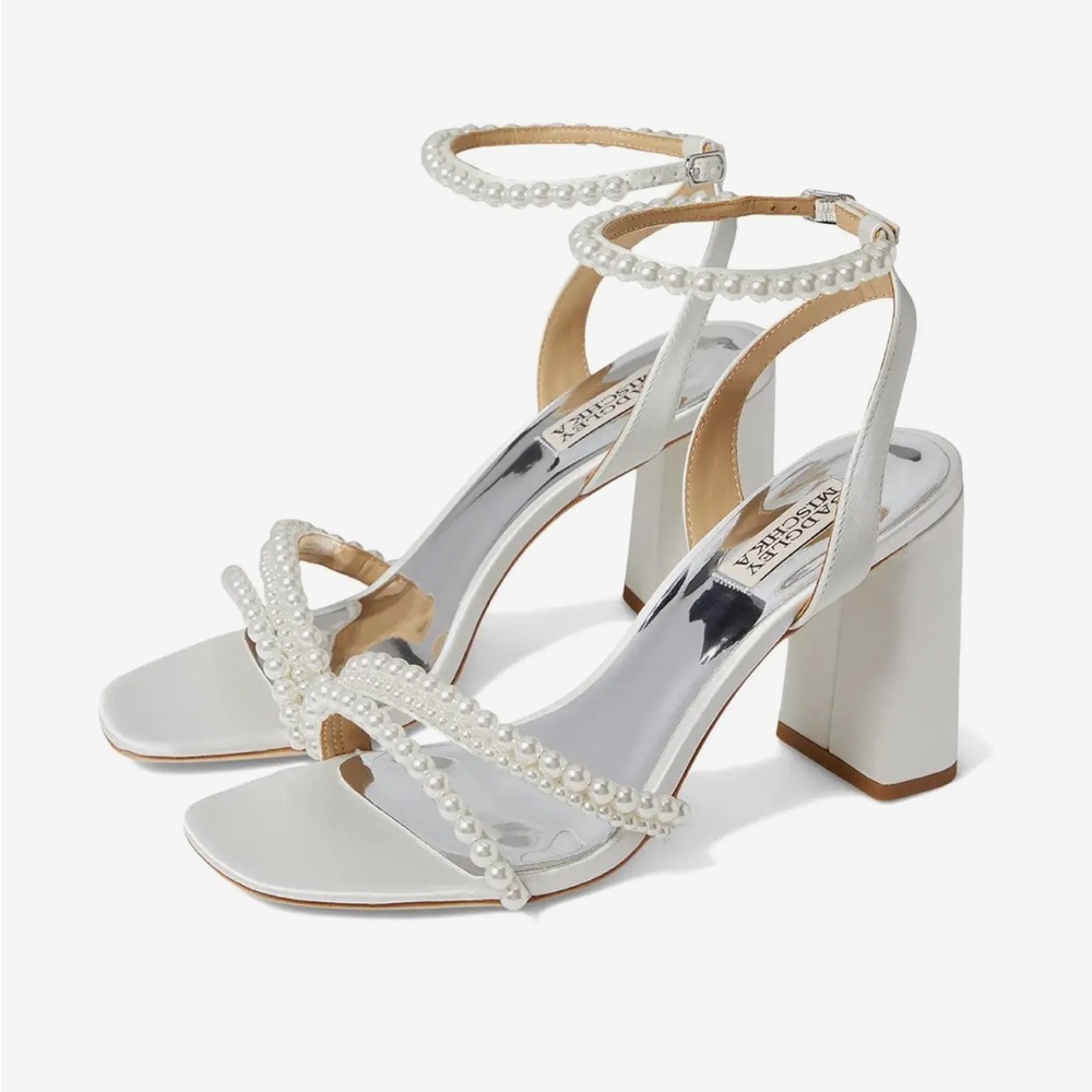 Badgley Mischka Feisty Women’s Pearl Detail White Satin Block Heel